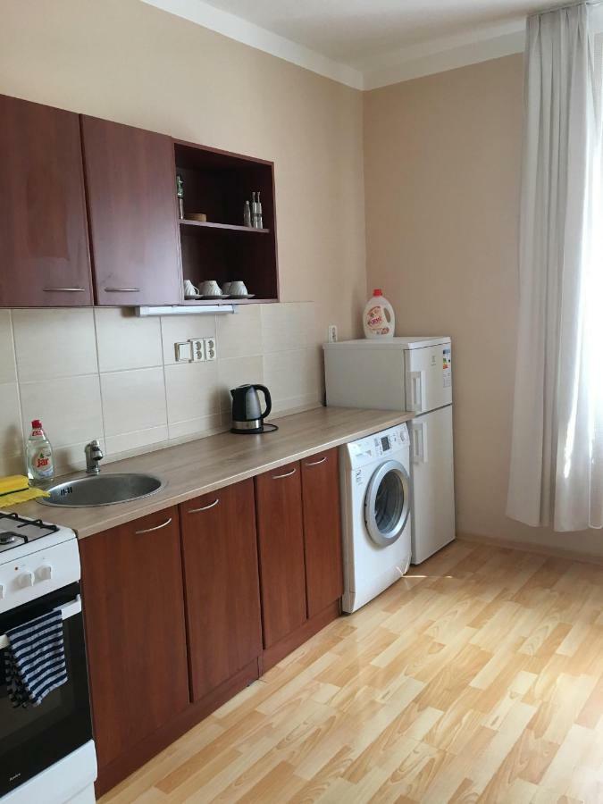 Apartment In The Garden Drzovice 외부 사진